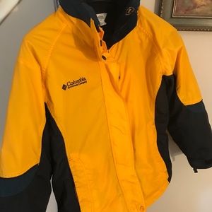 Columbia Women's Yellow and Black Ski Jacket